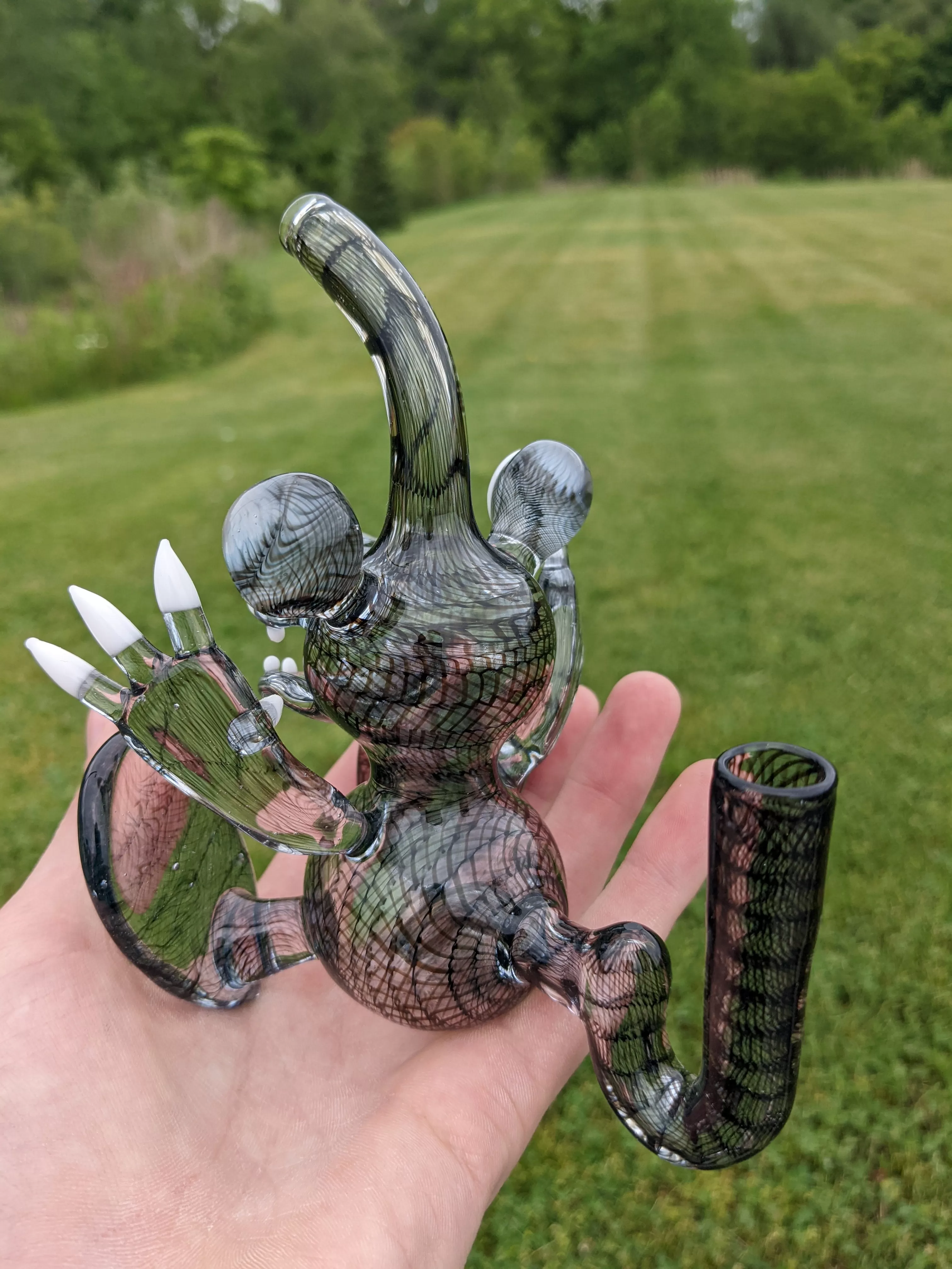 6 Akame Glass Excited Monster Dab Rig