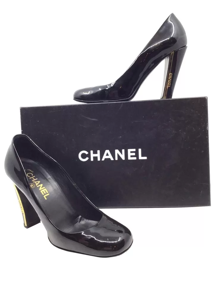 Chanel Patent Leather Metal Logo Heel Pumps Size 7.5