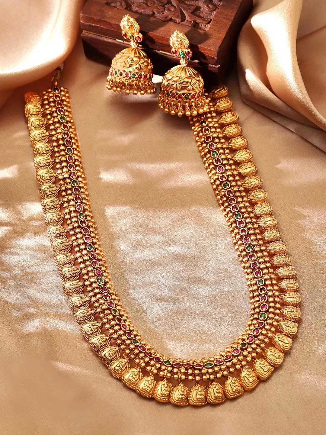 Rubans Divine Gold-Plated Temple Necklace Set