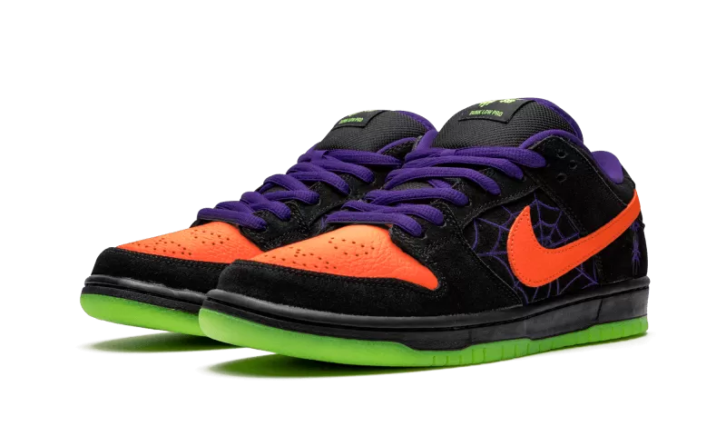 SB Dunk Low "Night of Mischief"